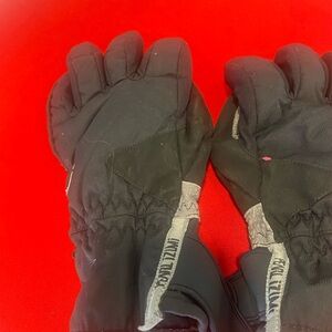 Pearl Izumi Black and Gray Gloves